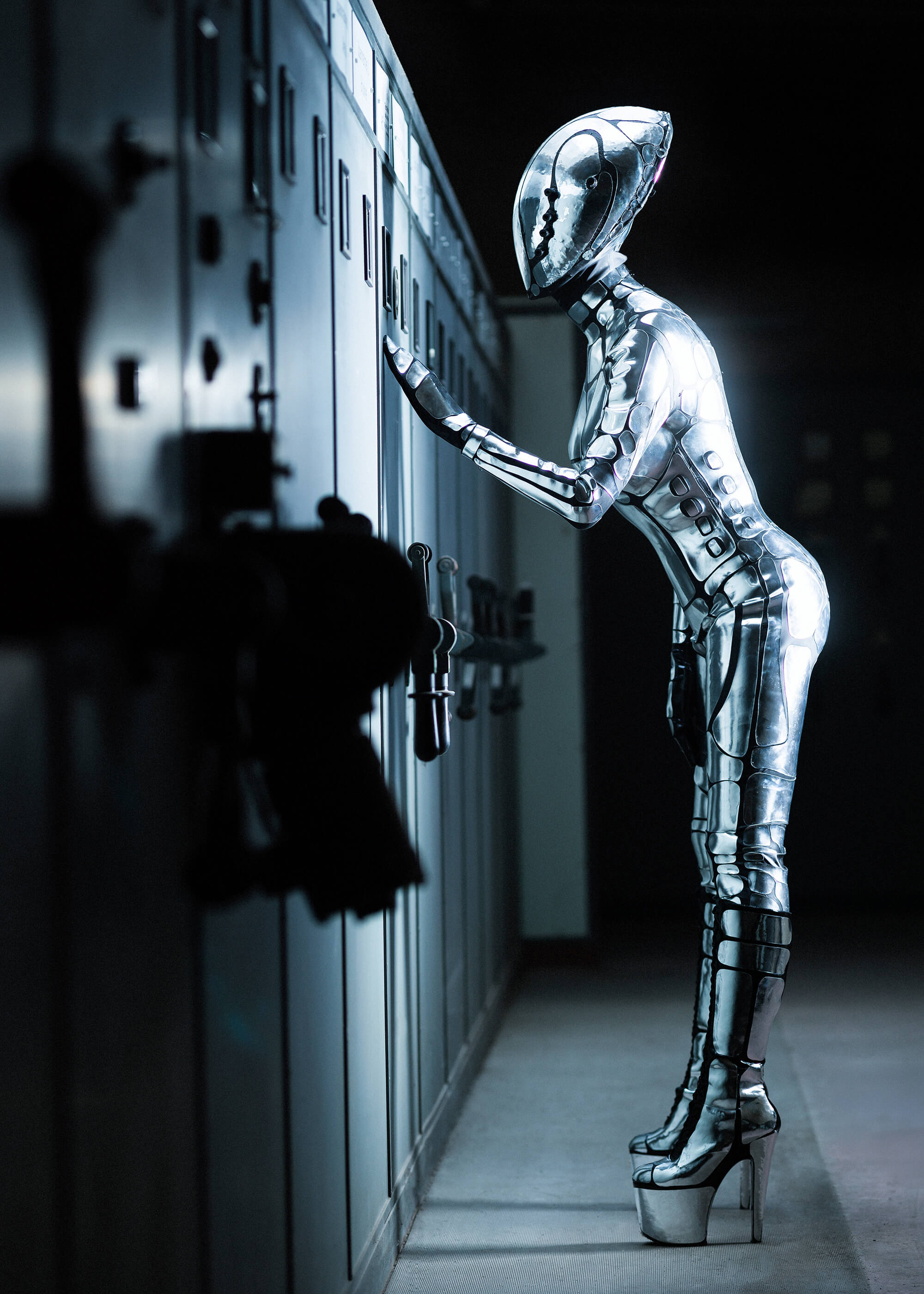 CHRISSIE SEAMS / ALIEN 1