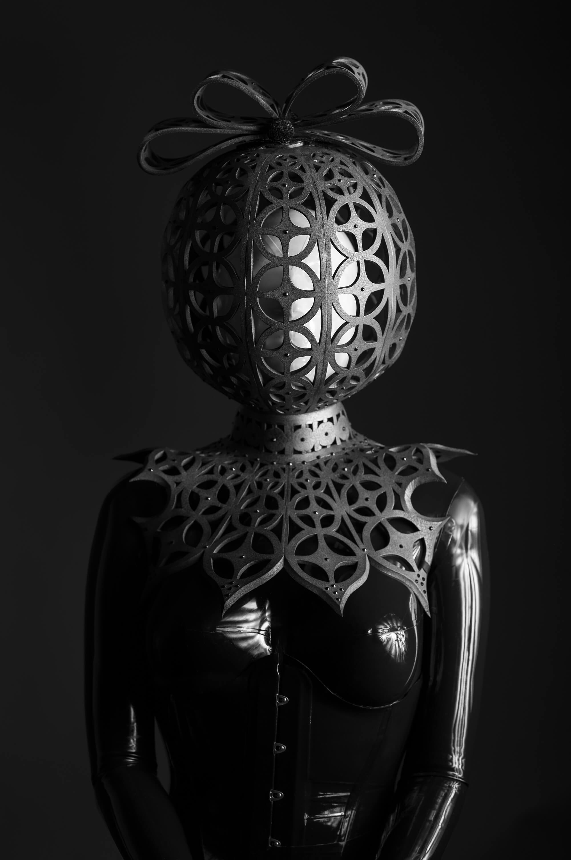CHRISSIE SEAMS / CAGE 2